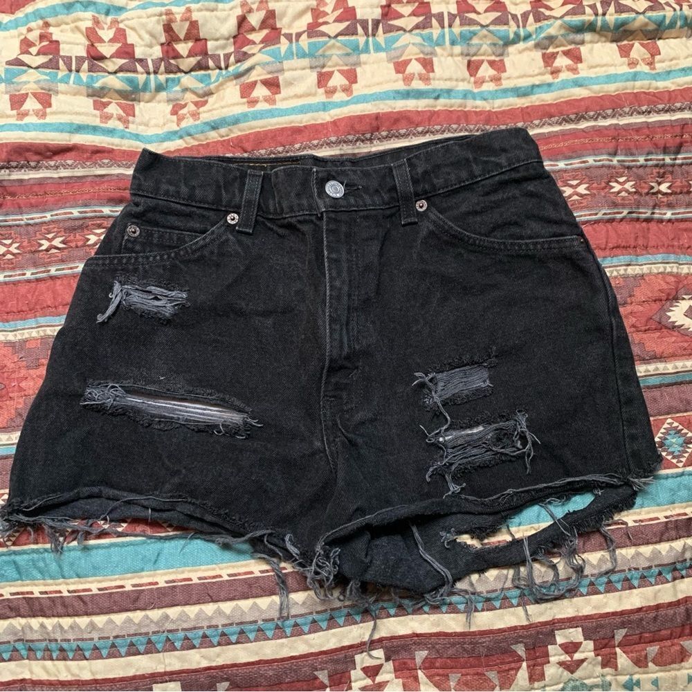 Vintage orange tab Levi’s Black Distressed Denim Shorts size 27